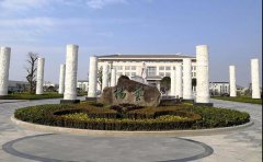 从天富娱乐"雕塑与石韵文化展"看文创促进企业转型